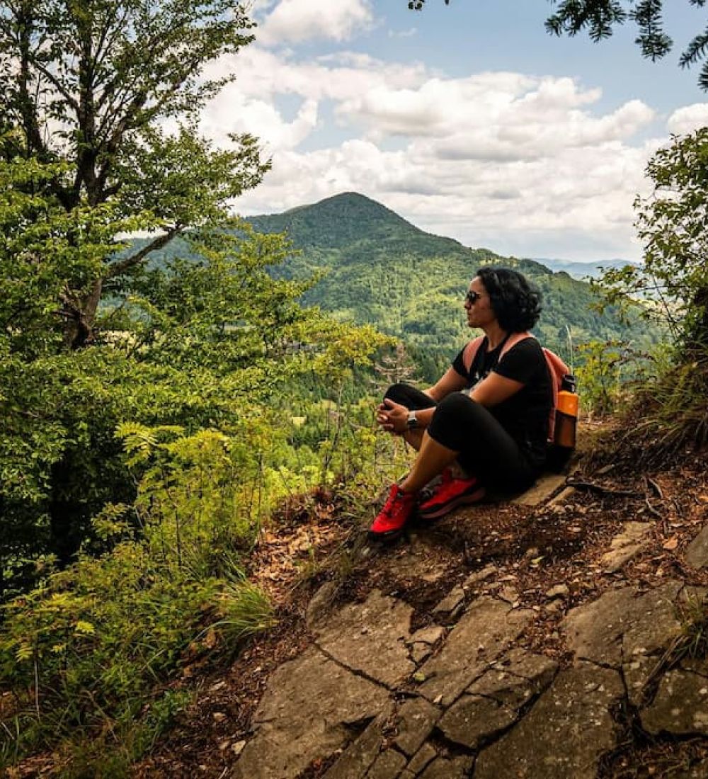 Mountain Hike & Local Cuisine